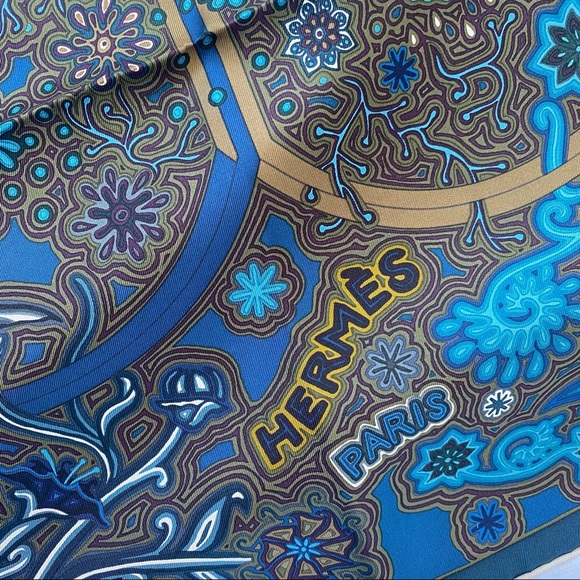 SOLD HERMÈS silk twill L’arbre Du Vent scarf - Picture 3 of 14